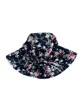 Load image into Gallery viewer, Toshi bucket hat
